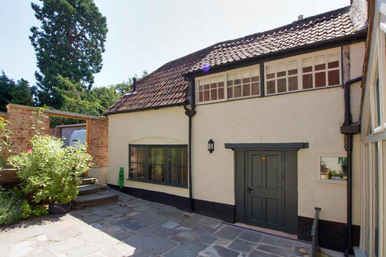 Green Parrot House Bed and Breakfast Devizes Esterno foto