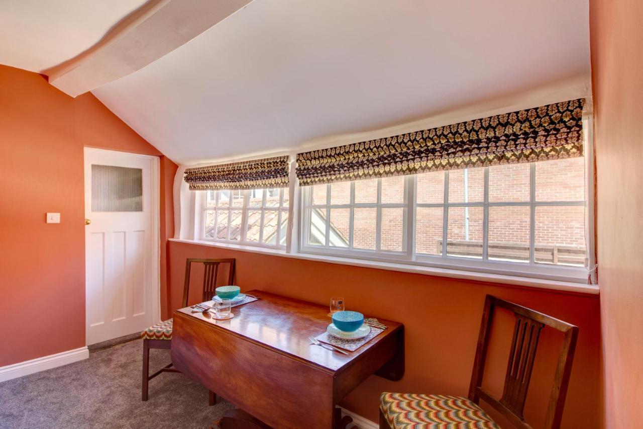 Green Parrot House Bed and Breakfast Devizes Esterno foto